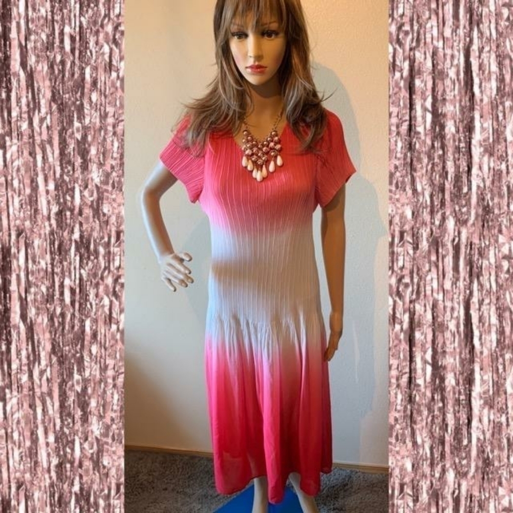 𝅺jenny T Pleated Ombre Dress